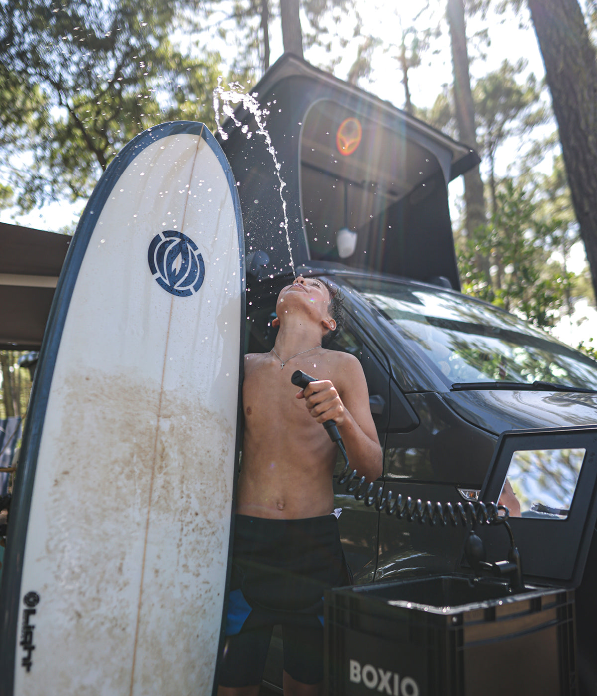 mobiles Waschbecken und outdoor dusche